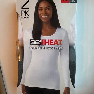 32 Degrees Women's Classic White Long Sleeve Top